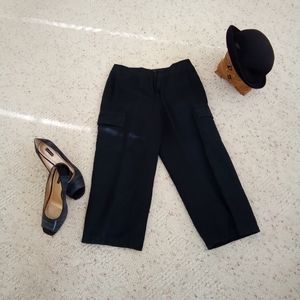 Larry Levine Sport Linen blend Capris.